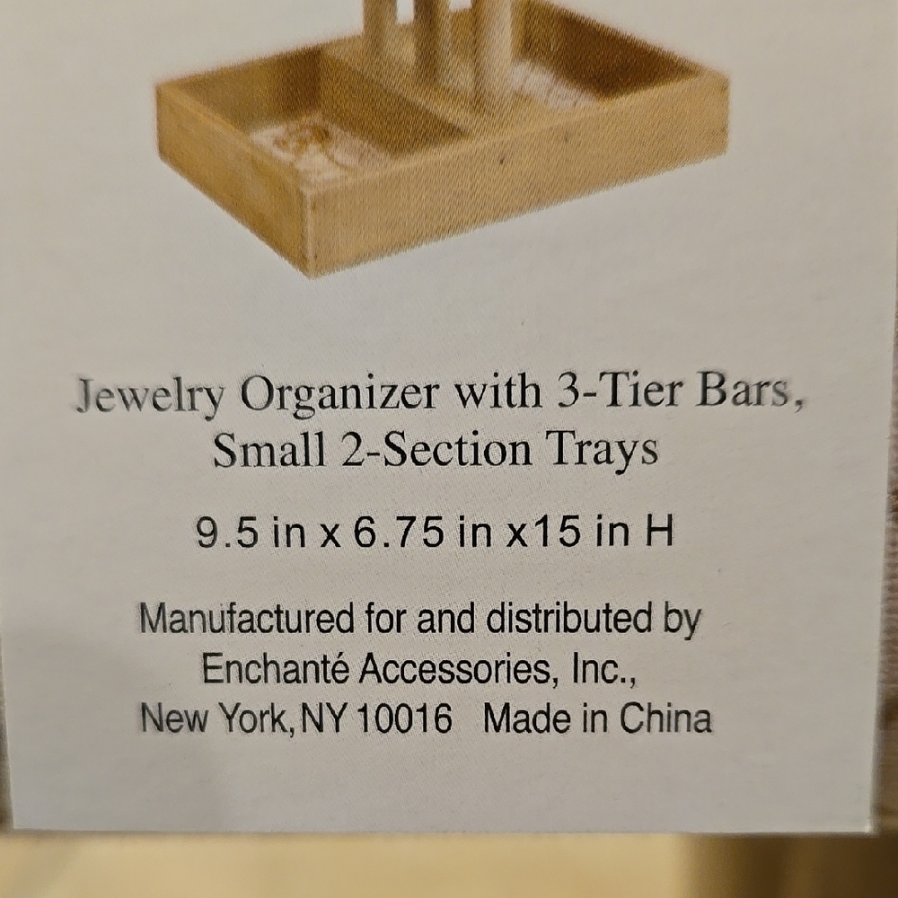 Elegant Gold and Cream Jewelry Bar - Picture 12 of 15